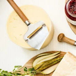 Ostehøvl Med Kniv